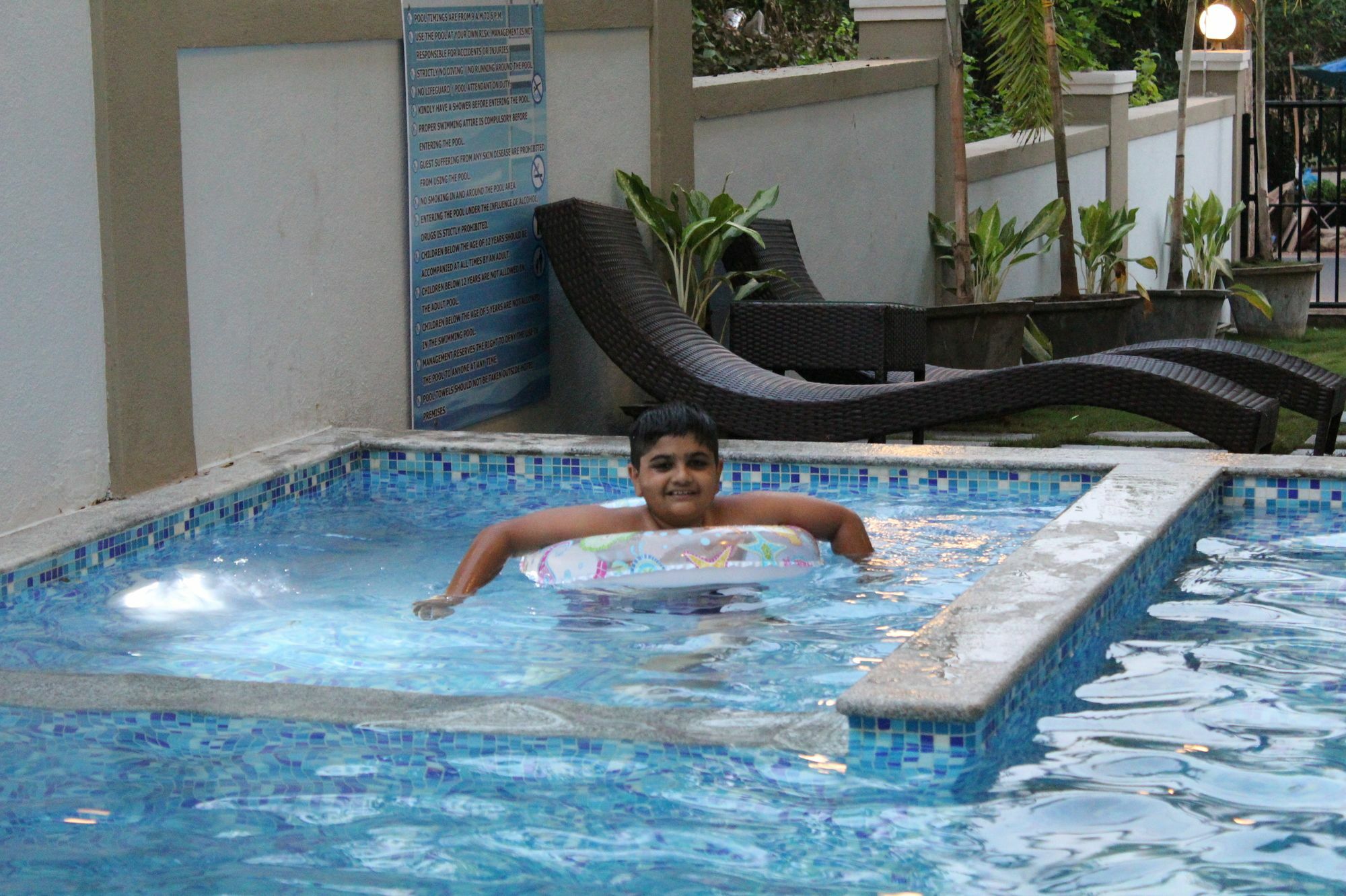 Kay'S Riverview Resort Бага Екстер'єр фото